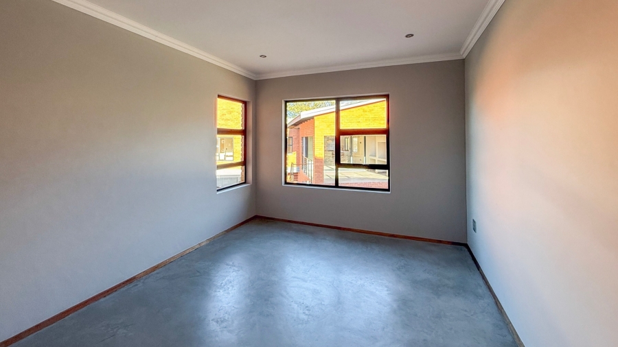 3 Bedroom Property for Sale in Magalies Golf Estate North West
